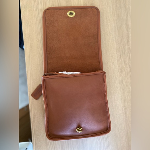 Coach 9620 - Picture 9 of 12